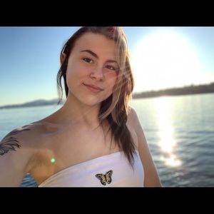 Meet your Posher, Aryia